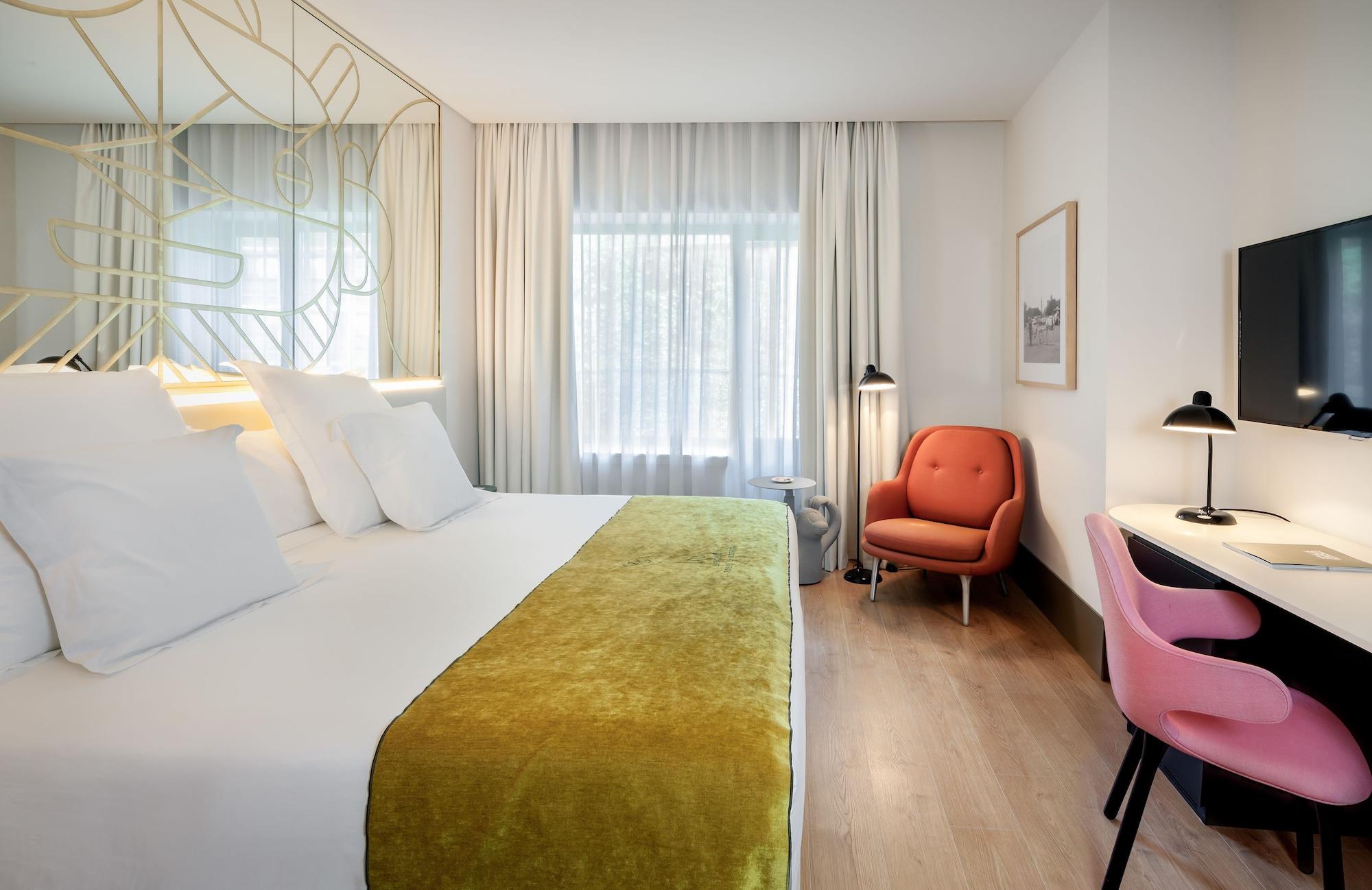 Barcelo Torre De Madrid Hotel Ngoại thất bức ảnh A room at the hotel