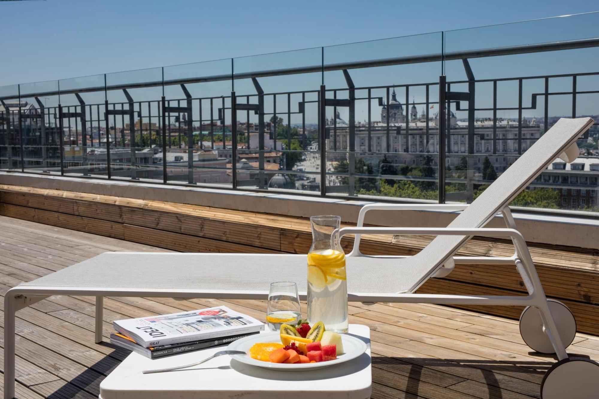 Barcelo Torre De Madrid Hotel Ngoại thất bức ảnh Rooftop terrace
