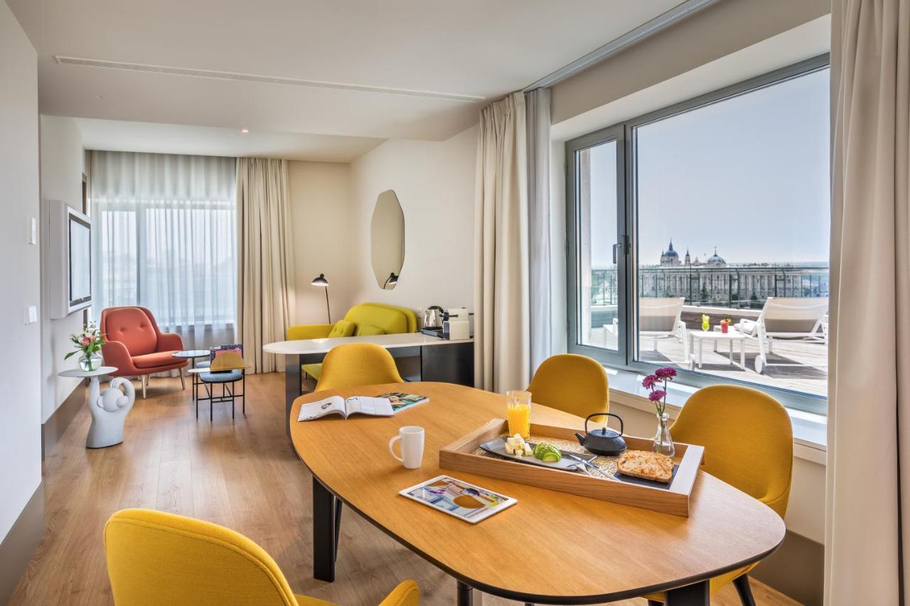Barcelo Torre De Madrid Hotel Ngoại thất bức ảnh Suite at the Hotel